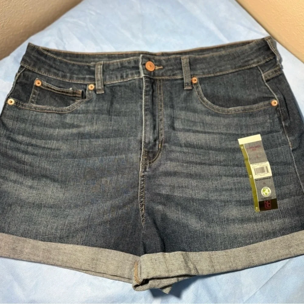 No Boundaries Dark and Light Blue Denim Shorts